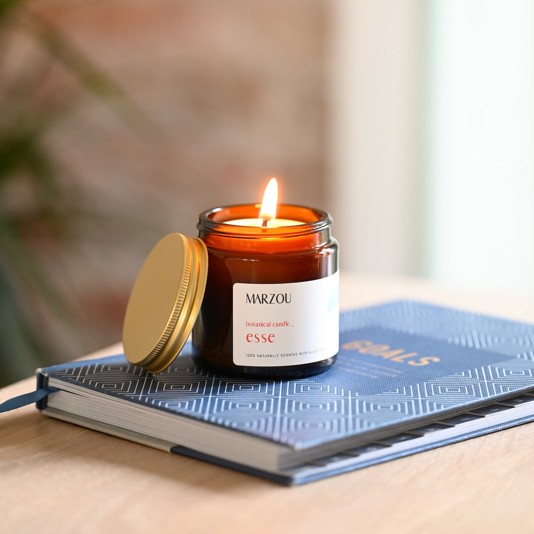 esse herbal botanical candle for meditation and mindfulness